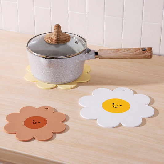 Sunflower Cute PVC Heat Insulation Mat Household High Temperature Resistant Table Pad, Style: Yellow Large by bashfashion