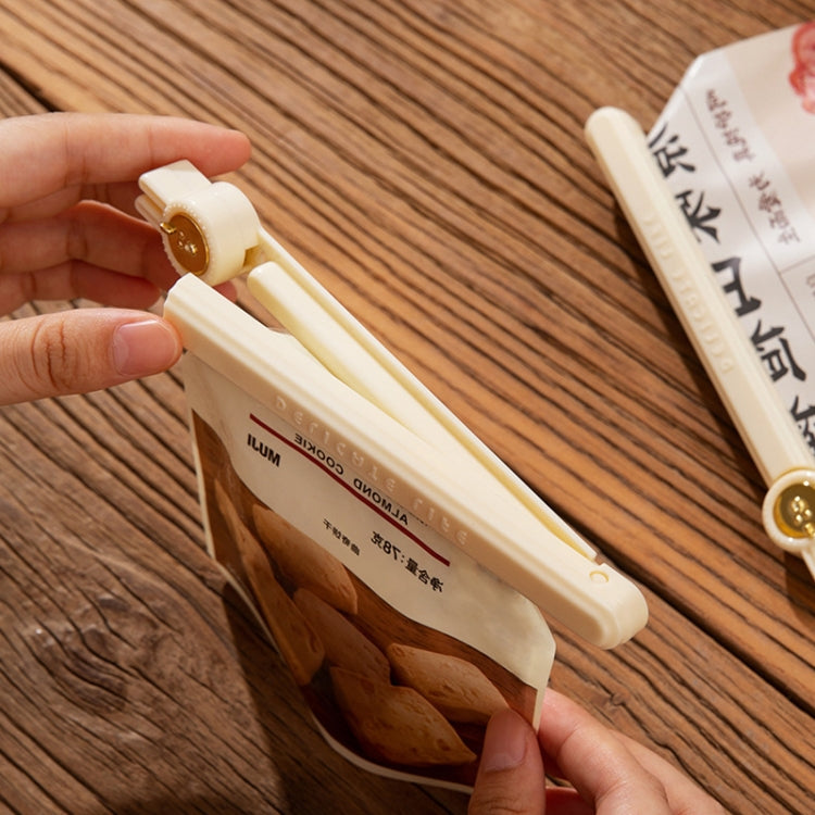 Multifunctional Sealing Clip Household Snacks Magnetic Sealing Clip Kitchen Food Freshness Moisture-proof Clamp(Green) by bashfashion