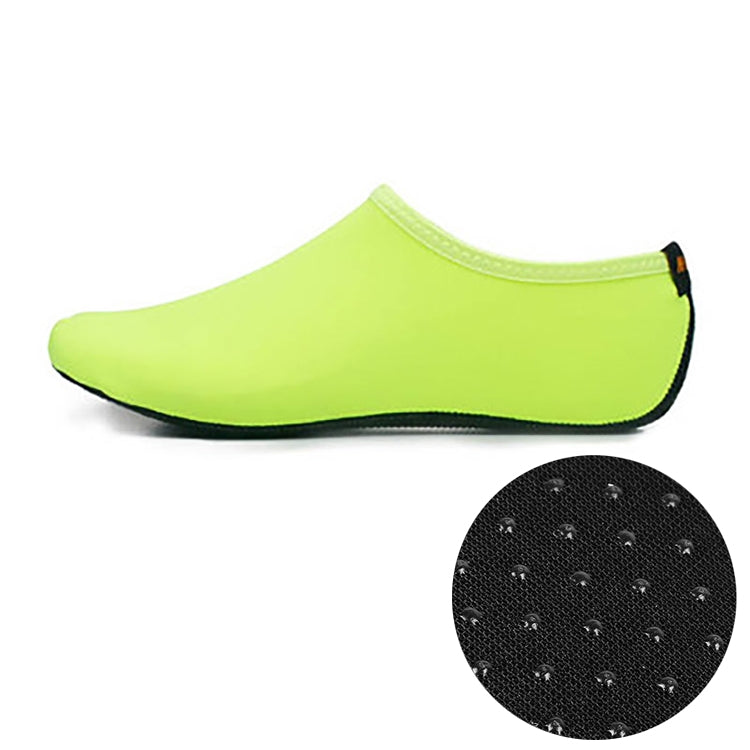Non-slip Plastic Grain Texture Thick Cloth Sole Solid Color Diving Shoes and Socks, One Pair, Size:M (Fluorescent Green) by bashfashion