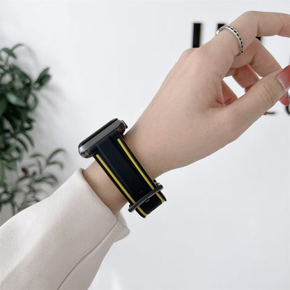 Two-color Silicone Hydraulic Buckle Watch Band For Apple Watch Ultra 49mm&Watch Ultra 2 49mm / Series 9&8&7 45mm / SE 3&SE 2&6&SE&5&4 44mm / 3&2&1 42mm(Black) by bashfashion