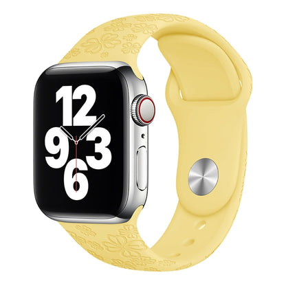 Four-leaf Clover Embossing Silicone Watch Band For Apple Watch Series 9&8&7 41mm / SE 3&SE 2&6&SE&5&4 40mm / 3&2&1 38mm(Light Yellow) by bashfashion