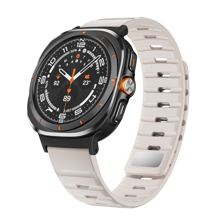 For Samsung Galaxy Watch Ultra 47mm / Ultra 2025 Magnetic Silicone Watch Band(Starlight+Black) by bashfashion