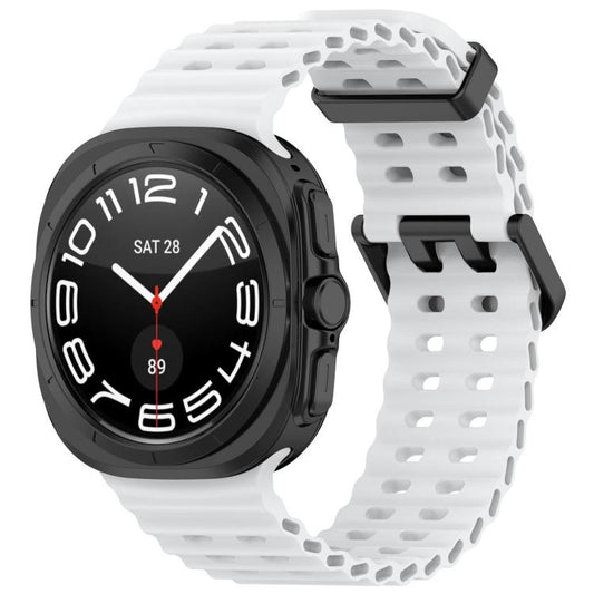 For Samsung Galaxy Watch Ultra 47mm / Ultra 2025 xDfind Ocean Hole Dual Buckle Silicone Watch Band(White) by xDfind