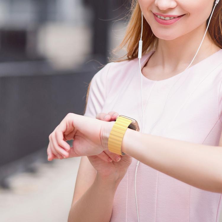 For Apple Watch 46mm / 49mm / 45mm / 44mm DUX DUCIS SD Series Double-Sided Blind Insert Silicone Magnetic Watch Strap(Light Yellow + Starlight) by DUX DUCIS