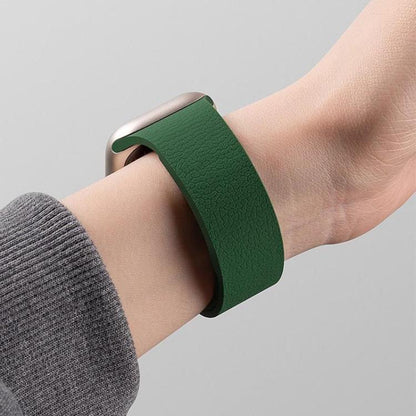 For Samsung Galaxy Watch Ultra/Ultra 2025 xDfind Litchi Texture Magnetic Silicone Watch Band(Black Red) by xDfind