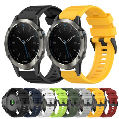 For Garmin Quatix 5 Sapphire 22mm Horizontal Texture Silicone Watch Band with Removal Tool(Black) by bashfashion