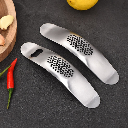 430 Stainless Steel Boat Shaped Garlic Grinder Manual Garlic Press Tools Kitchen Gadgets(Style 2) by bashfashion